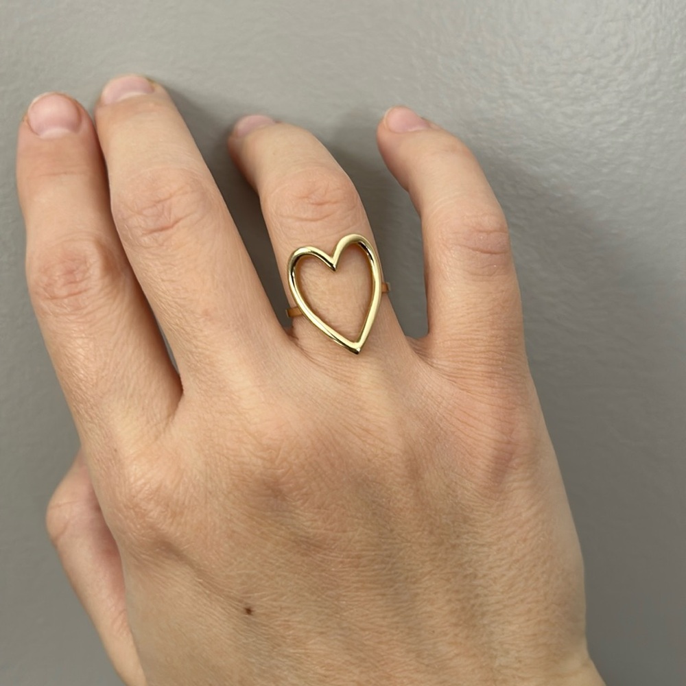 14 kt gold heart ring